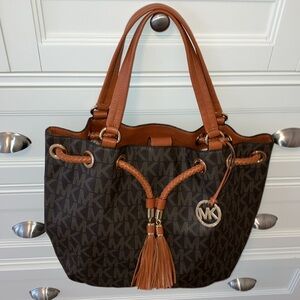 Michael Kors-NWOT-Large Brown-Logo-Bucket Bag